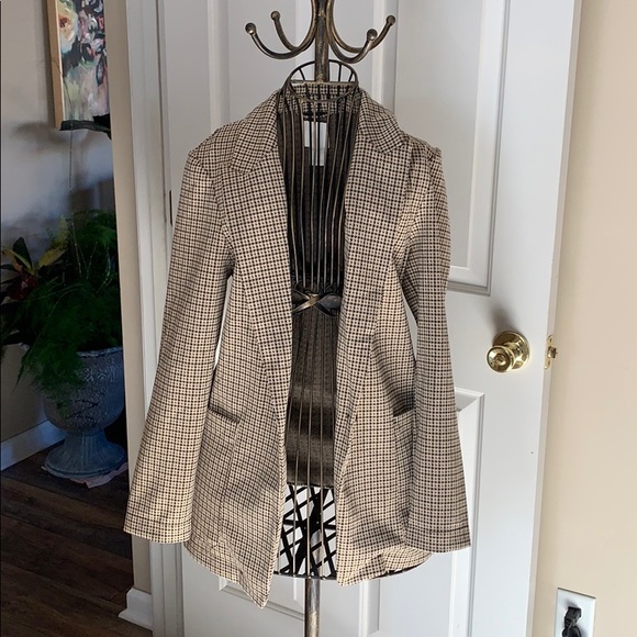 H&M Jackets & Blazers - The “H&M” Blazer